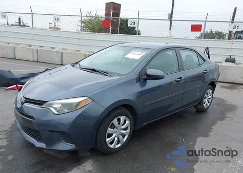 2015 Toyota Corolla Le z USA, uszkodzony, nr VIN 2T1BURHE3FC468305